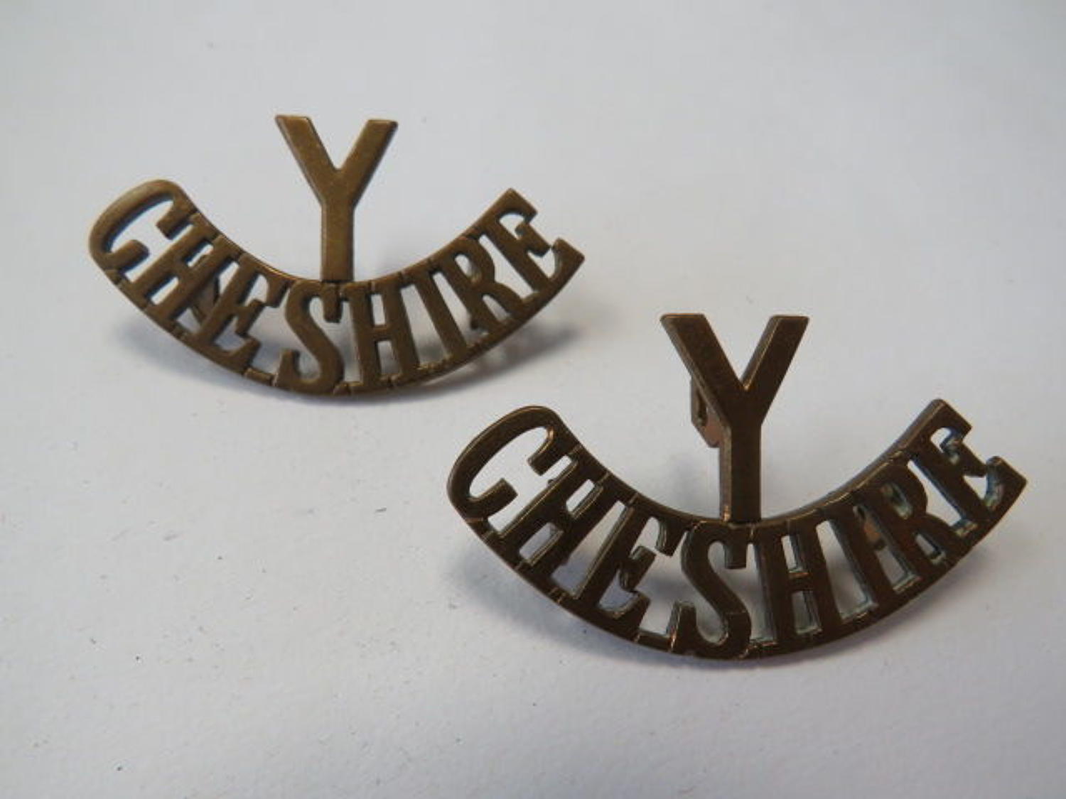 Pair Cheshire Yeomanry Shoulder Titles