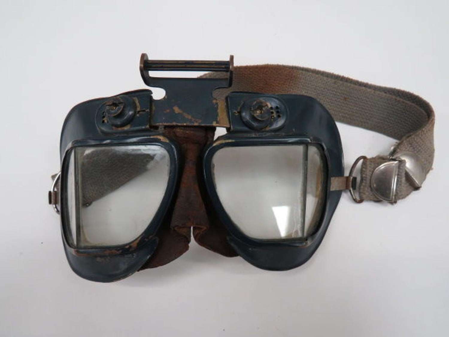 Rare Pair of R.A.F Issue Mk 7 Flying Goggles