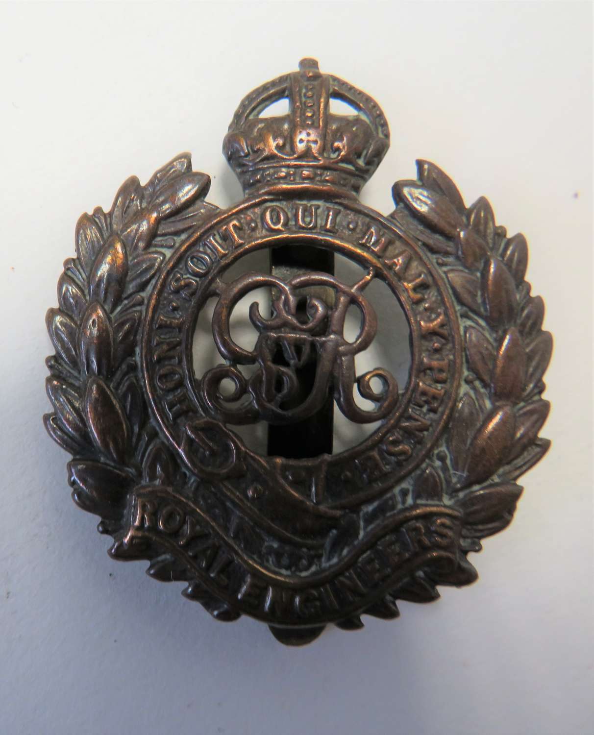 WW1 Royal Engineers Cap Badge