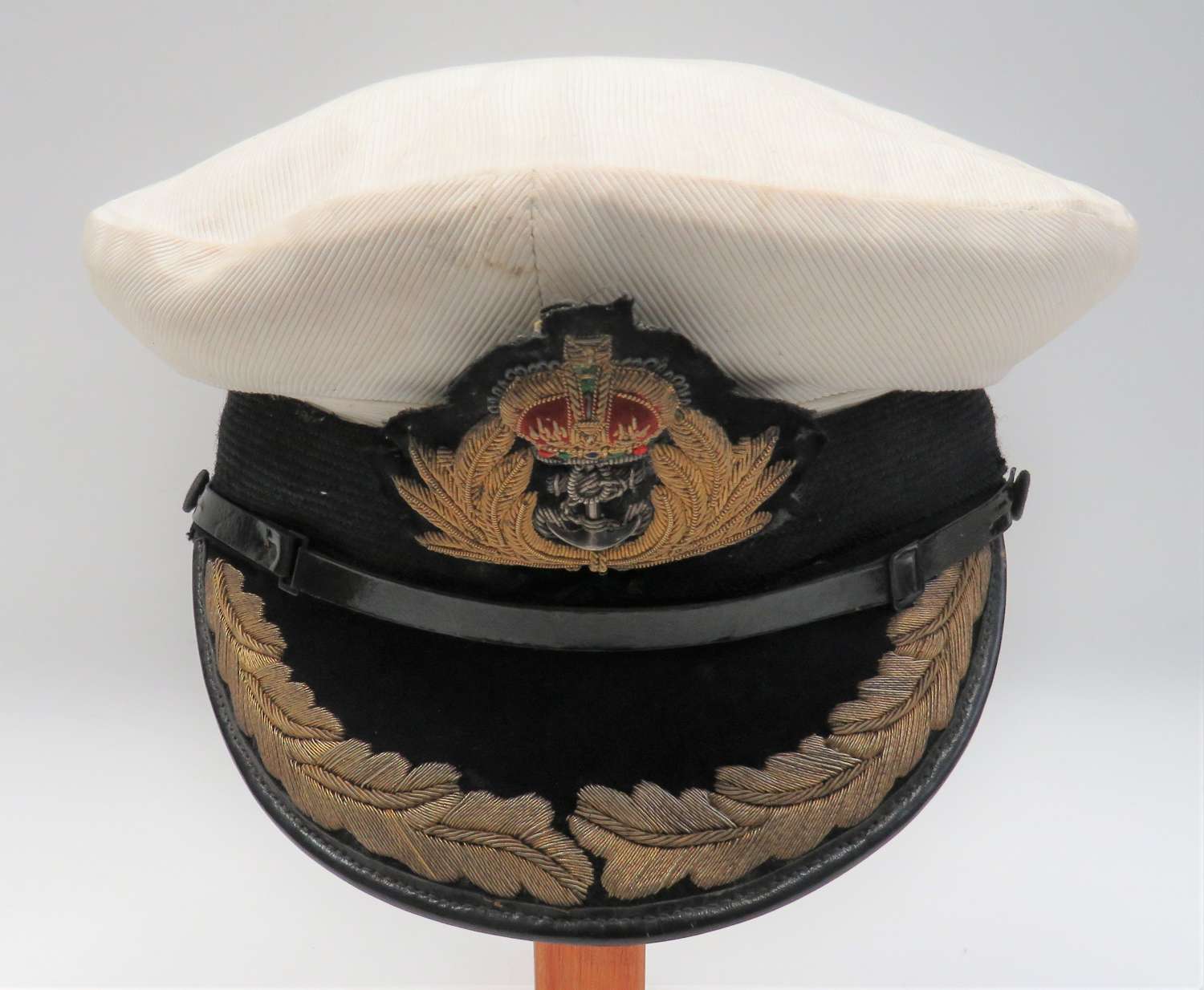 WW 2 Pattern Royal Navy Captains / Commanders Service Dress Cap