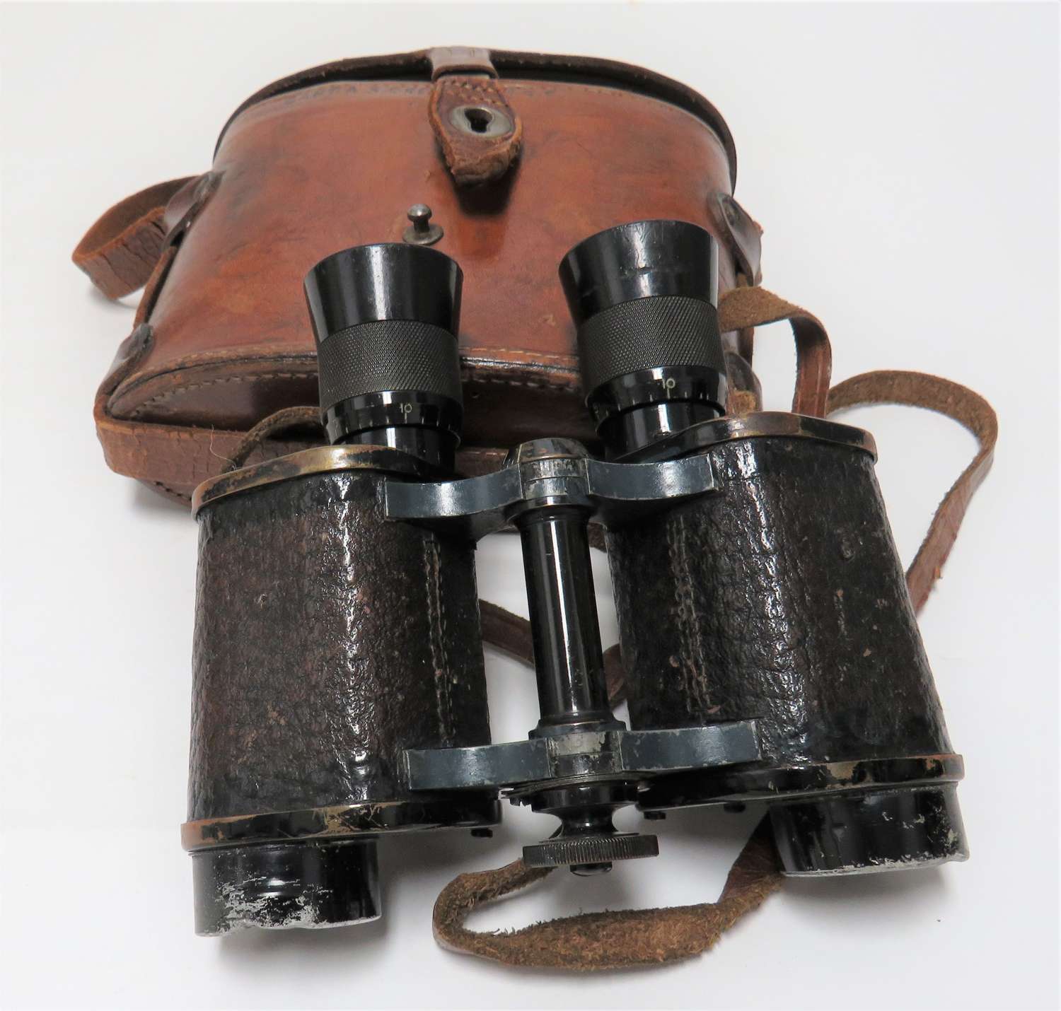 Pair of WW1 Attributed Field Binoculars to the Machine Gun Corps