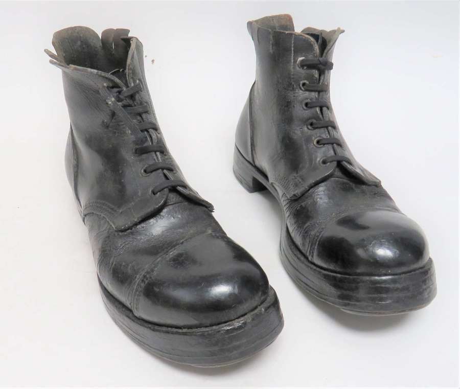 Pair of WW2 Pattern British Guards "Ammunition" Boots