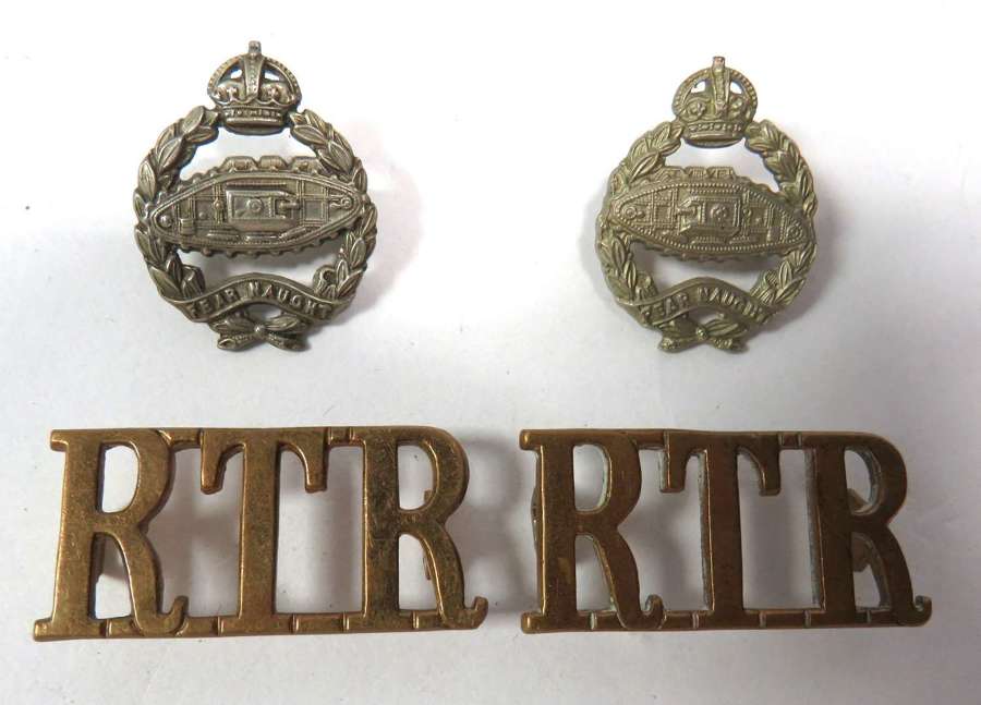 Royal Tank Regiment Collar and Shoulder Title Set