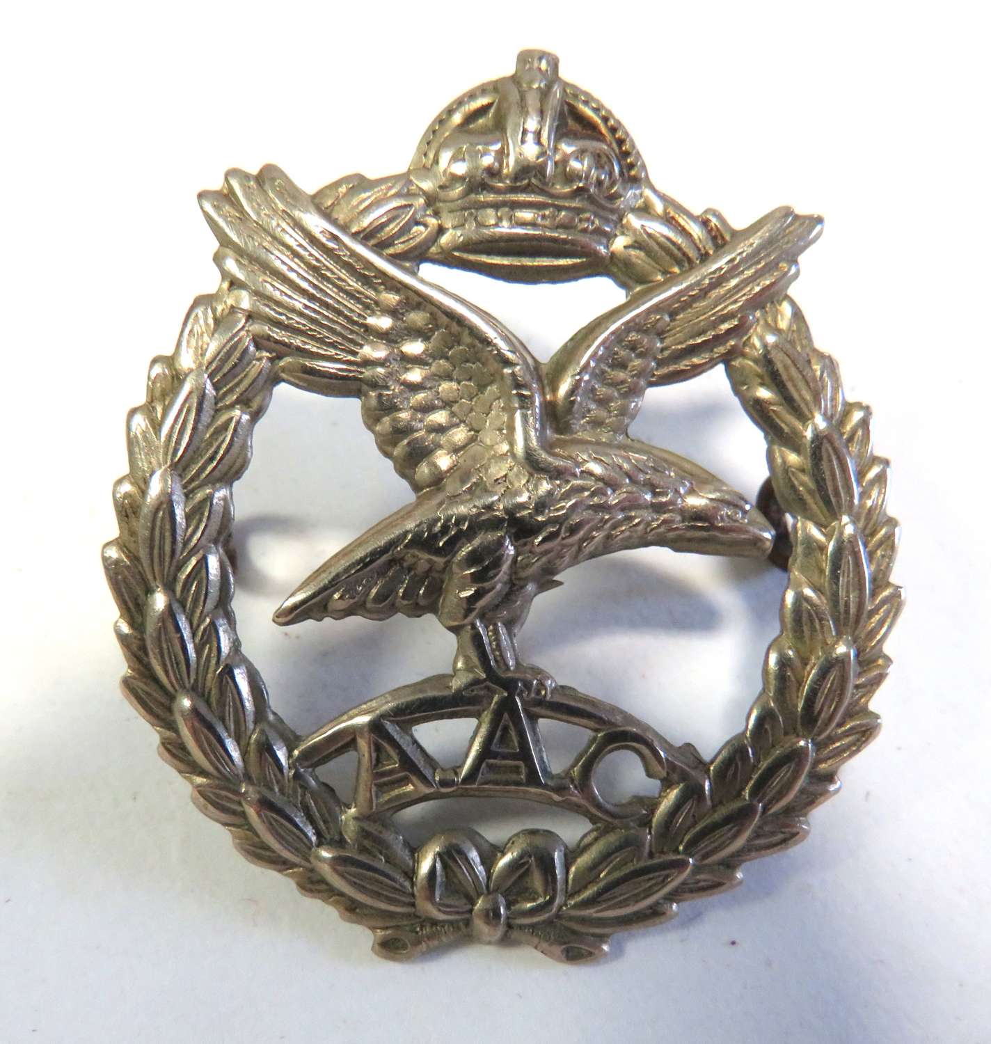 WW2 Army Air Corps Cap / Beret Badge
