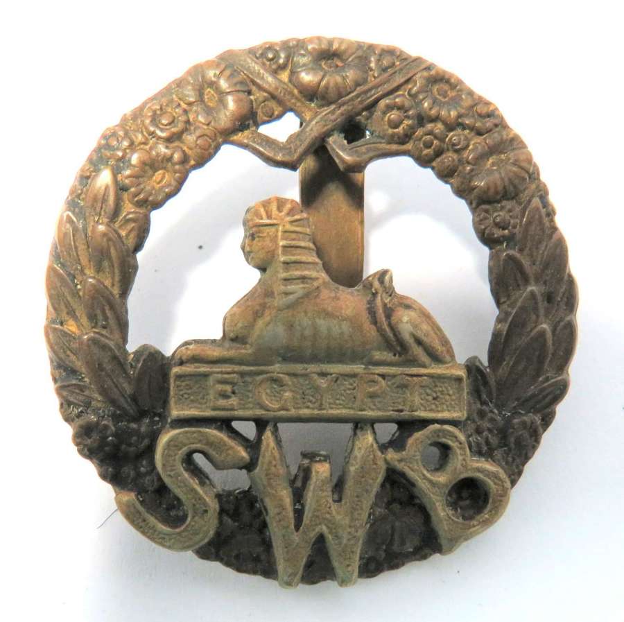 WW1 / WW2 South Wales Borderers Cap Badge