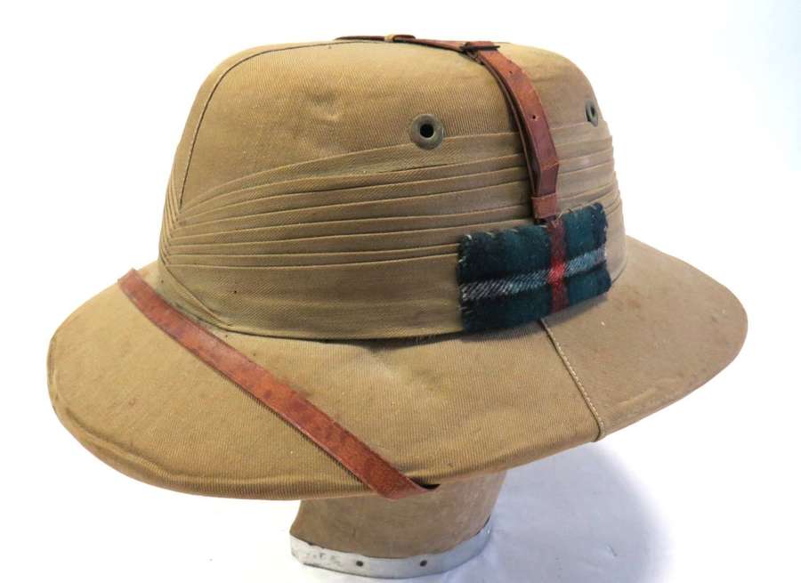 Pre World War 2 Seaforth Highlanders Badged Officers Pith Helmet