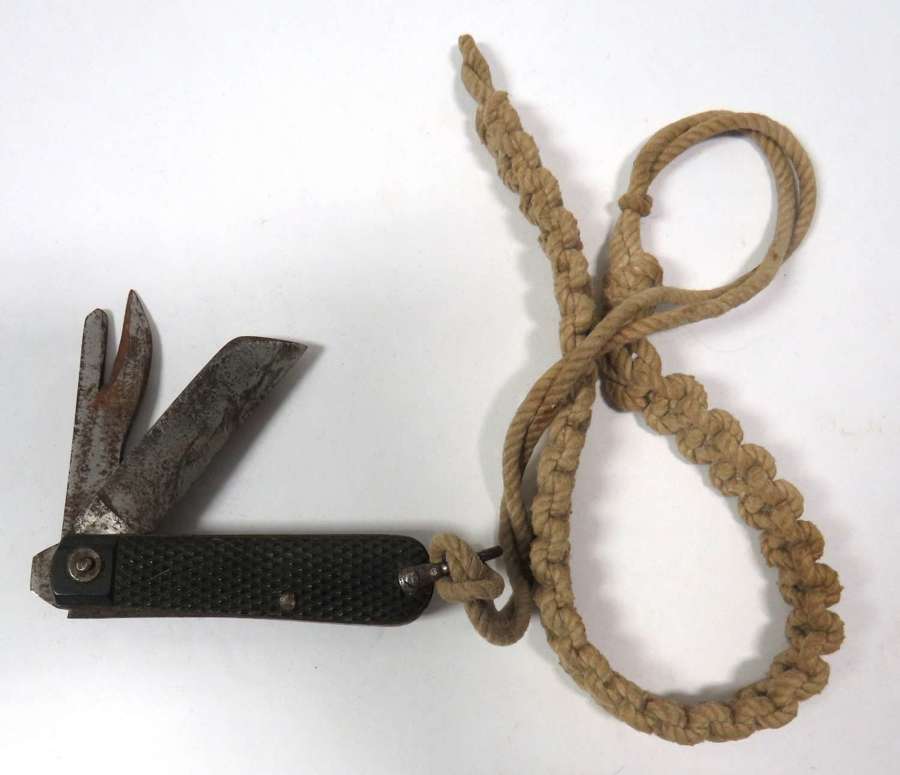 WW2 British Army "Jack" Pocket Knife and Lanyard