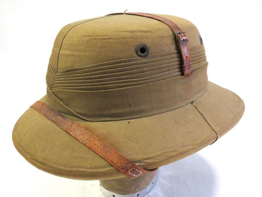Pre - World War 2 Officers Polo Pattern Pith Helmet