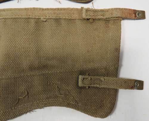 Pair of WW2 Dated 1941 Issue Gaiters