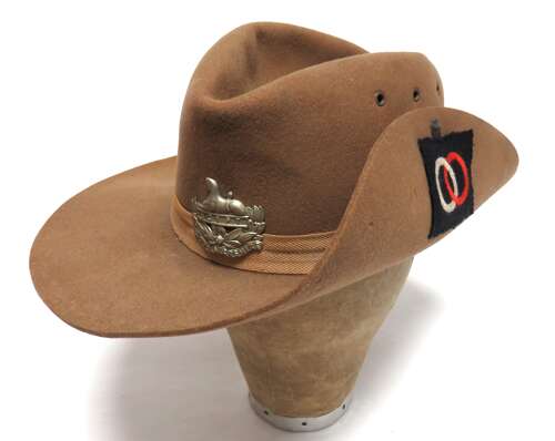 WW2 Dated 1943 Gloucestershire 36th Infantry Division Far East Bush   Flashed Slouch Hat
