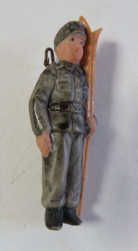 WW2 German Winter Collecting Day Badge