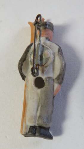 WW2 German Winter Collecting Day Badge