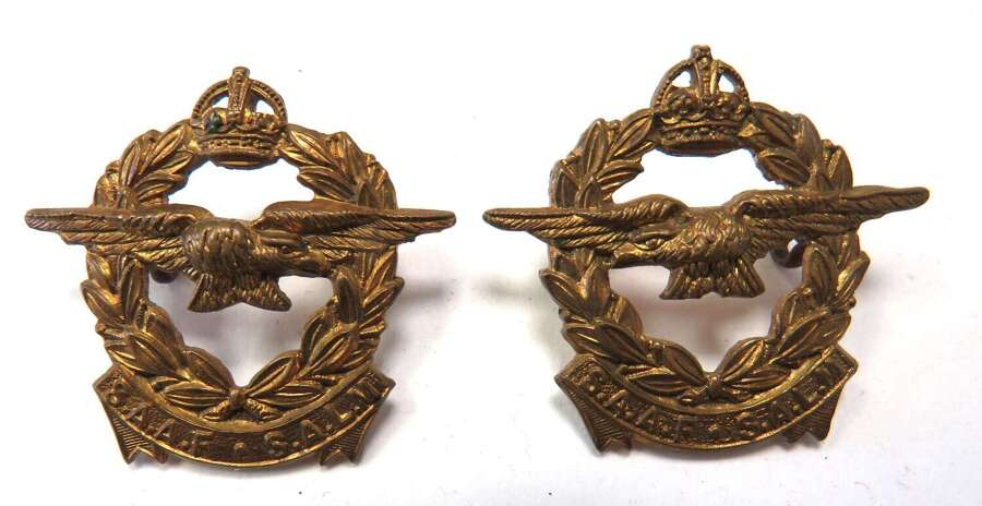 WW2 Pair of South African Air Force Collar Badges