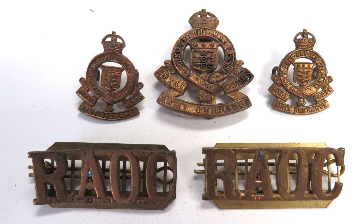 WW2 Royal Army Ordnance Corps set of Badges