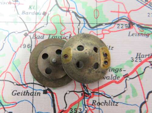 WW2 Army Issue Escape Fly Button Two Part Compass . Major Instone Collection