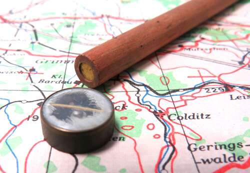WW2 Early Pattern Small Size Escape Compass . Major Instone Collection