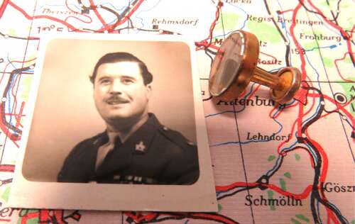 Rare WW2 Escape Collar Stud Button Compass . Major Instone Collection