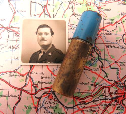 Scarce WW2 Escape Commercial Lighter with Hidden Compass . Major Instone Collection
