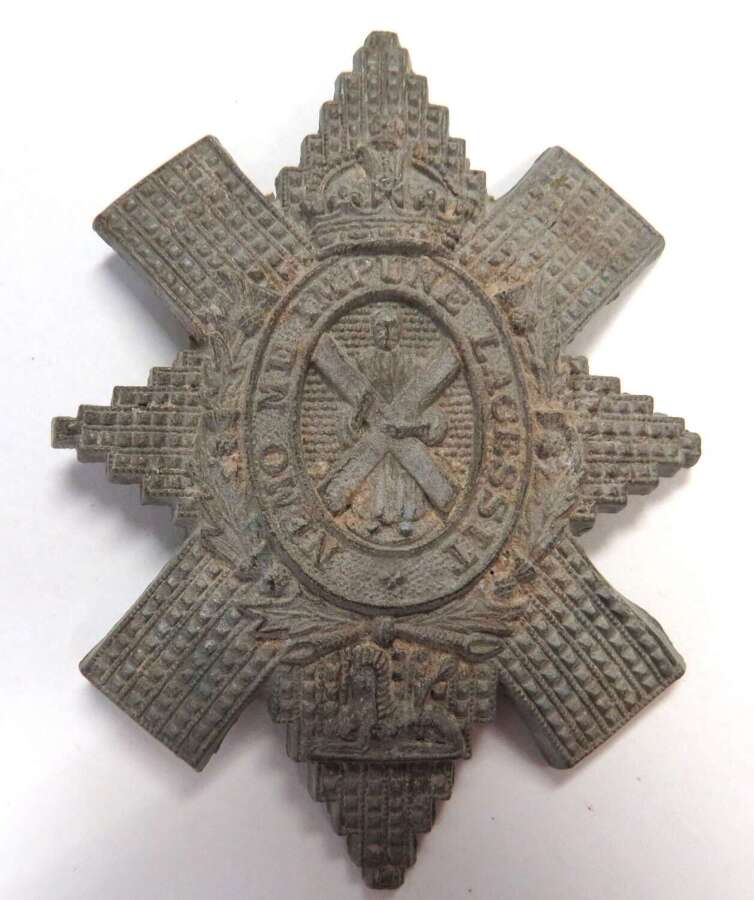 WW2 Plastic Economy Black Watch Cap Badge