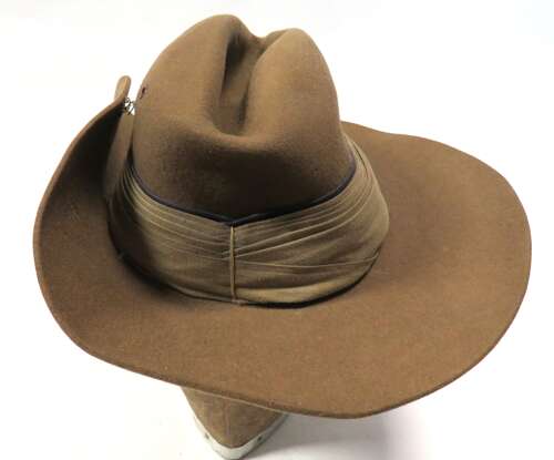 WW2 Dated Far East Bush (Slouch) Regimentally Flashed Hat