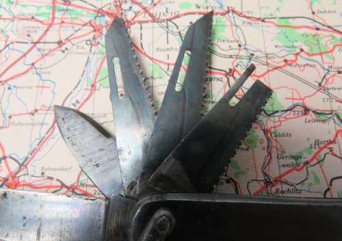 Rare WW2 S.O.E Pattern Escape & Survival Knife