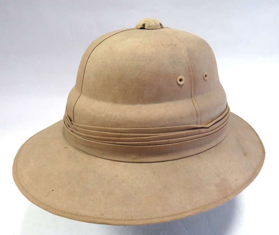 Early 20th Century Overseas Service Private Purchase Wolseley Pith Helmet
