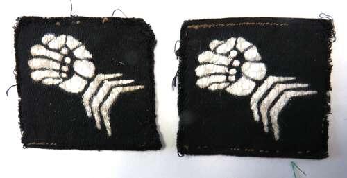 WW2 Pair of 6th Armoured Formation Badges